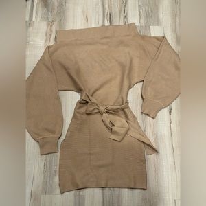 NWT!! Off shoulder ribbed mini dress